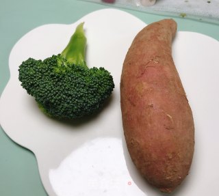 西兰花红薯泥的做法步骤：1