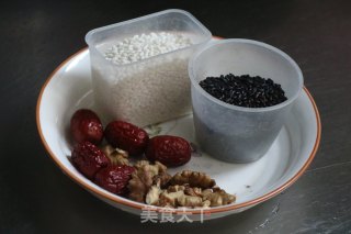 简单版八宝粥的做法步骤：1