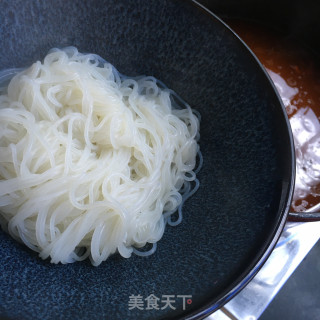 红烧鸡块米线的做法步骤：9