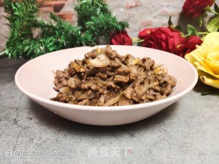 洋葱生姜炒牛肉的做法步骤：5