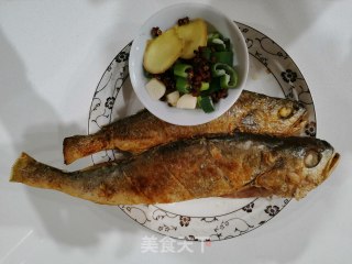 红烧黄花鱼的做法步骤：1