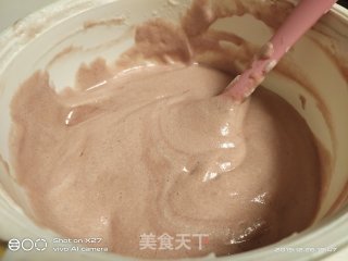酸奶红曲戚风蛋糕的做法步骤：7