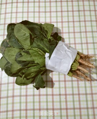 蒜蓉菠菜的做法步骤：1