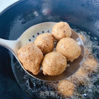 传统炸丸子的做法步骤：11