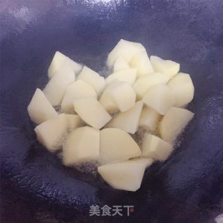 砂锅焖鸡翅的做法步骤：11
