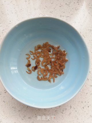 菠菜猪血蛋花汤的做法步骤：1