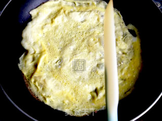 蛋皮肉卷的做法步骤：4