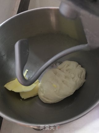 花朵奶黄面包的做法步骤：2