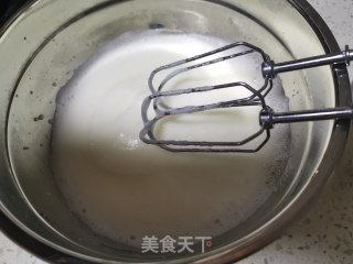 斑马花纹戚风蛋糕的做法步骤：7