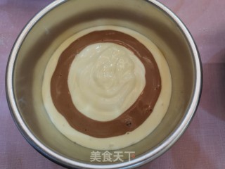 斑马花纹戚风蛋糕的做法步骤：17