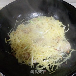 肉炒土豆丝的做法步骤：6