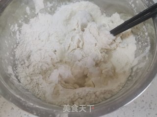 芝麻酱花卷的做法步骤：1