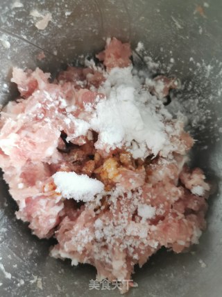 肉末豆角的做法步骤：2
