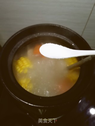 玉米骨头汤的做法步骤：6