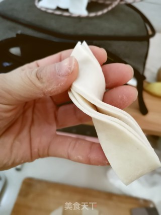 手抓饼麻花酥的做法步骤：4