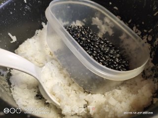 红豆黑豆大米粥的做法步骤：1
