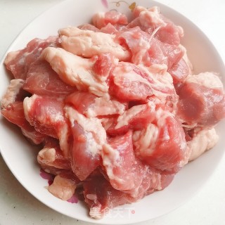 酱焖牛腩的做法步骤：2