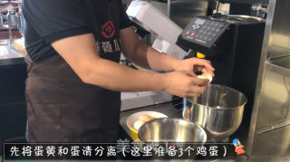 巧克力纸杯蛋糕的做法步骤：1