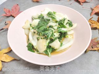 素炒白菜的做法步骤：1