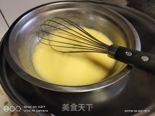 红曲纹理戚风蛋糕的做法步骤：4