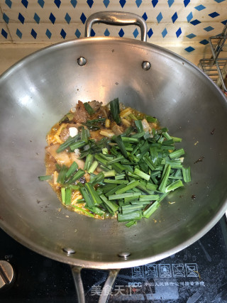 香蒜苗回锅肉的做法步骤：5