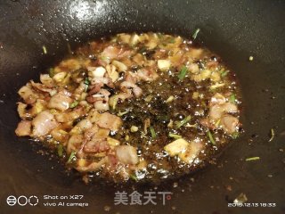 培根炒花菜的做法步骤：3