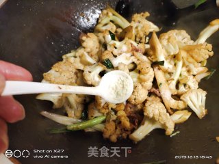 培根炒花菜的做法步骤：6