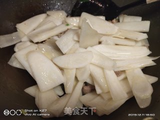 五花肉烧萝卜的做法步骤：4