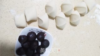 家庭版豆沙包的做法步骤：4