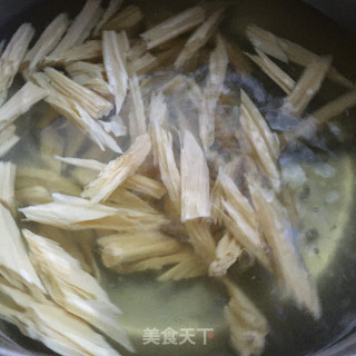 腐竹木耳小拌菜的做法步骤：5