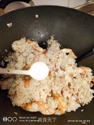培根虾仁炒饭的做法步骤：5