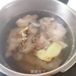棒骨汤的做法步骤：4
