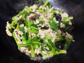 芹菜肉丝的做法步骤：8