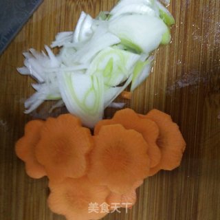 小炒有机菜花的做法步骤：1