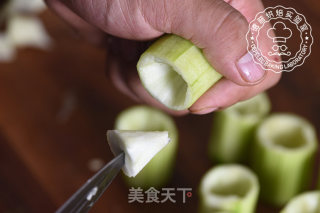 虾仁丝瓜筒的做法步骤：4