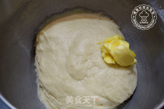 香草牛奶面包的做法步骤：4
