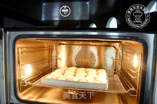 香草牛奶面包的做法步骤：10