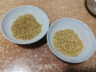 黑玉米燕麦豆浆的做法步骤：2