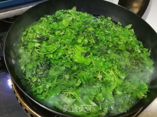 牛肉荠菜煎饺的做法步骤：2