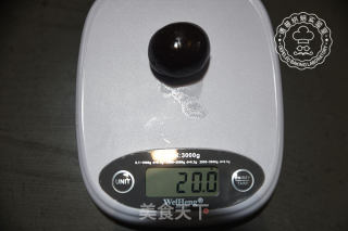 巧克力椰蓉蔓越莓月饼的做法步骤：6