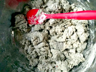 红糖豆渣华夫饼的做法步骤：1