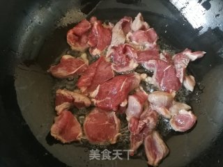 小米椒大葱炒羊肉的做法步骤：6