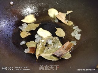 家常菜-红烧肉的做法步骤：4
