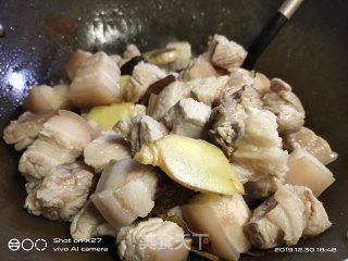 家常菜-红烧肉的做法步骤：5