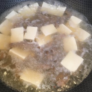 牛肉豆腐蔬菜汤的做法步骤：5