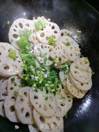 清炒藕片的做法步骤：6