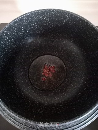 酸辣汤面的做法步骤：2