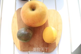 #茶水不将就#百香果柠檬苹果茶的做法步骤：1