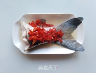 剁椒蒸鱼划的做法步骤：6