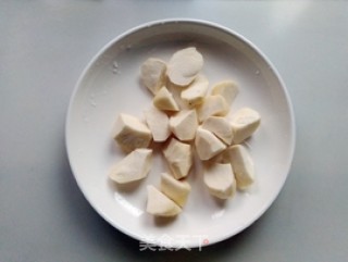 芋艿烧鸭块的做法步骤：3